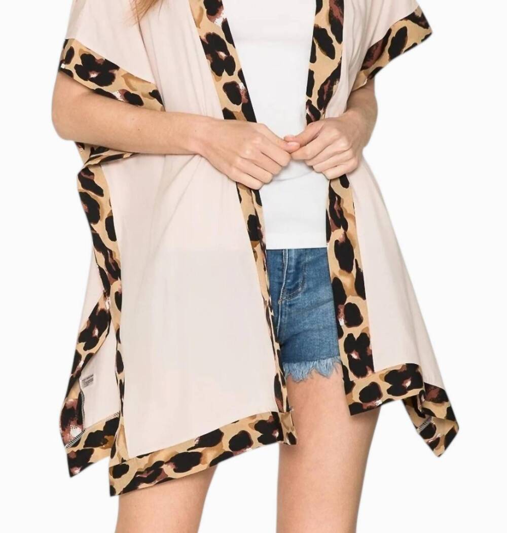 NEW JUSTIN & TAYLOR soft and flowy kimono in oatmeal/leopard